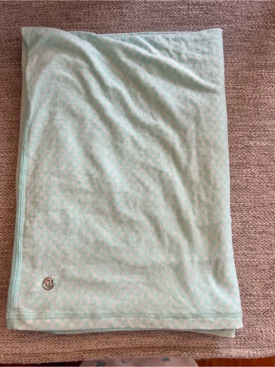 lululemon athletica Vinyasa Mint Patterned Mini Skirt