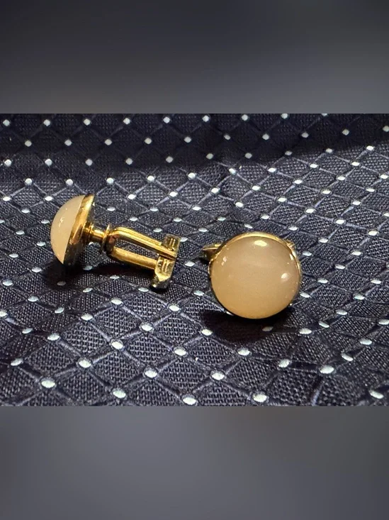 Gold-Plated Men’s Cufflinks with Cream Stone