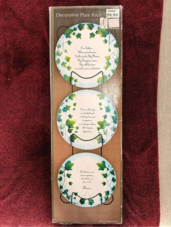 Hanging wall plate rack