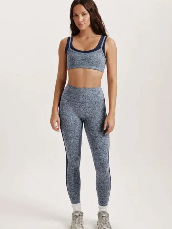 Set Active Matching Set cloud line leggings + bra Size Medium Worn 3 times