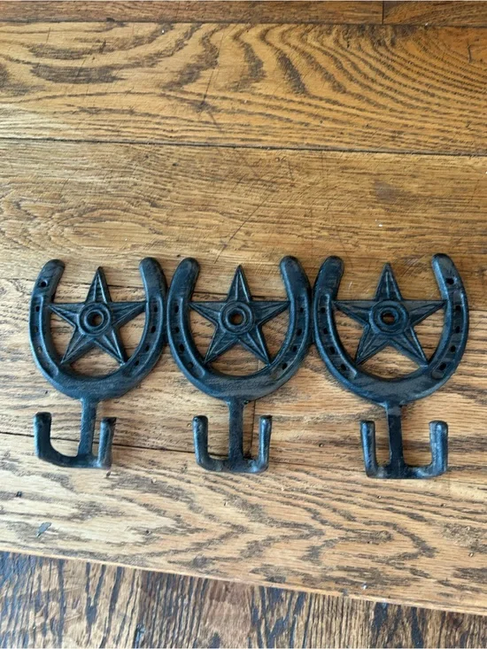 Western Black Cast Iron Horseshoe Star Wall Hook - Set of 3