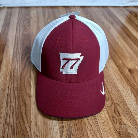 Brandon Burlsworth Nike Arkansas Razorback Hat M/L Adj Strapback Red White NWT