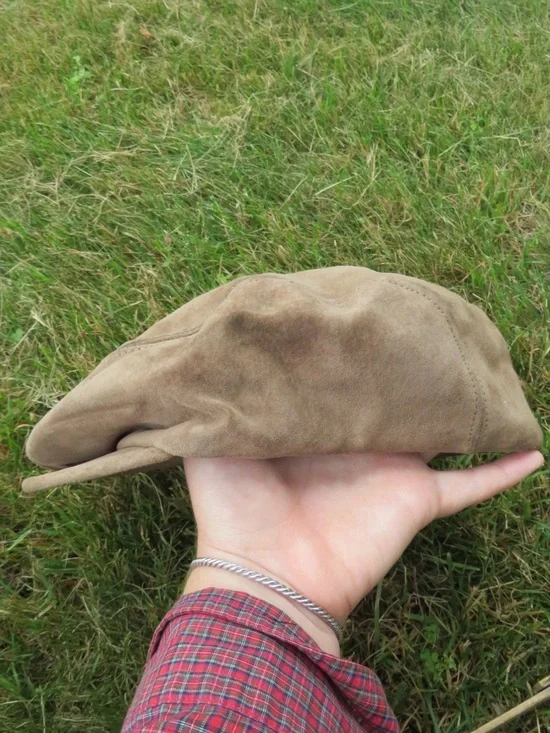 Eddie Bauer Suede Flat Cap in Tan