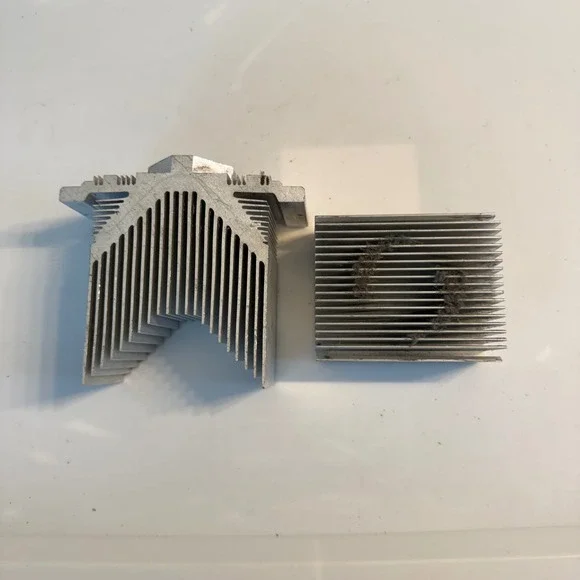 Dell‎ Aluminum Heatsink Lot 2pc CN-0RC651-73307-9B3-03BV Silver CPU Cooler Fin