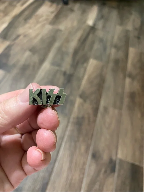 Silver  KISS Logo Enamel Pin - Jewelry Accessory