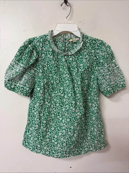 Green Floral Puff-Sleeve Blouse