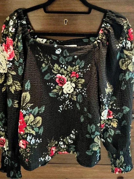 LOFT Square Neck Puff Sleeve Top Floral Blouse Black & Red -size Large