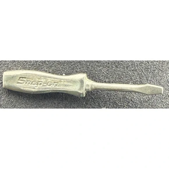 Vintage Snap-on Tools Lapel Pin Screwdriver Silver Tone 1.5