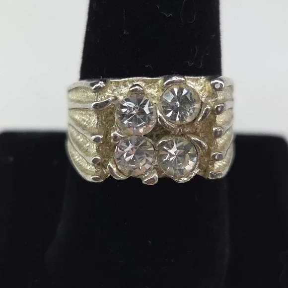 Vintage Mens Silver Tone Textured Statement Ring Size 11 Cubic‎ Zirconia Cluster