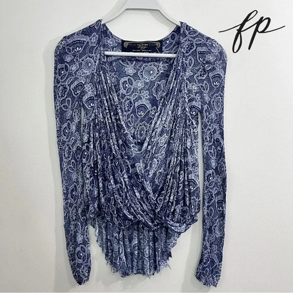 NWOT Free People New Romantics V-Neck Print Top
