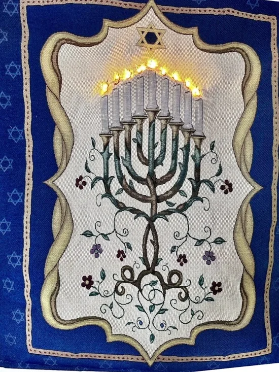 VTG LIGHTED Hanukkah Menorah Banner Tapestry Wall Jewish Decor Candles ELECTRIC