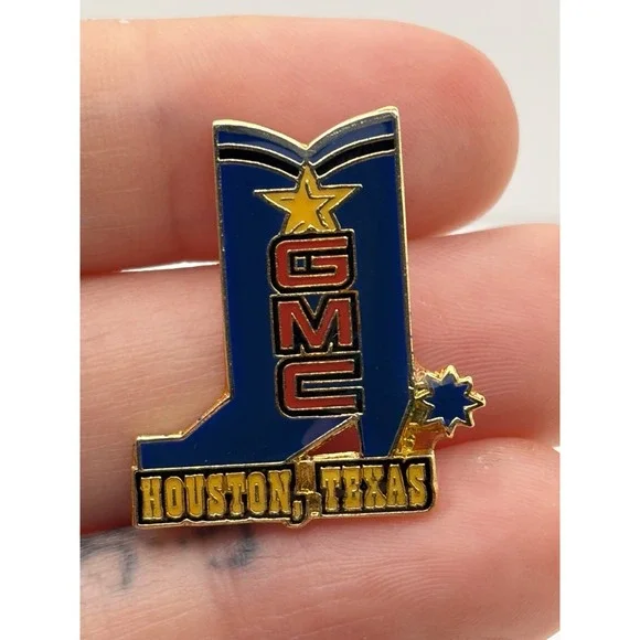 GMC Houston Texas General Motors Trucks Cowboy Boot Spur Western‎ Lapel Hat Pin