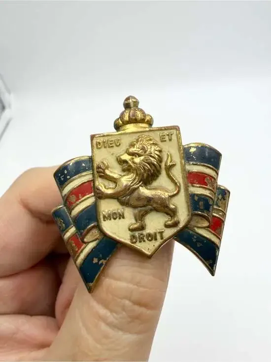 Vintage 1940s WWII British War Relief Society Accessocraft Enamel Brooch