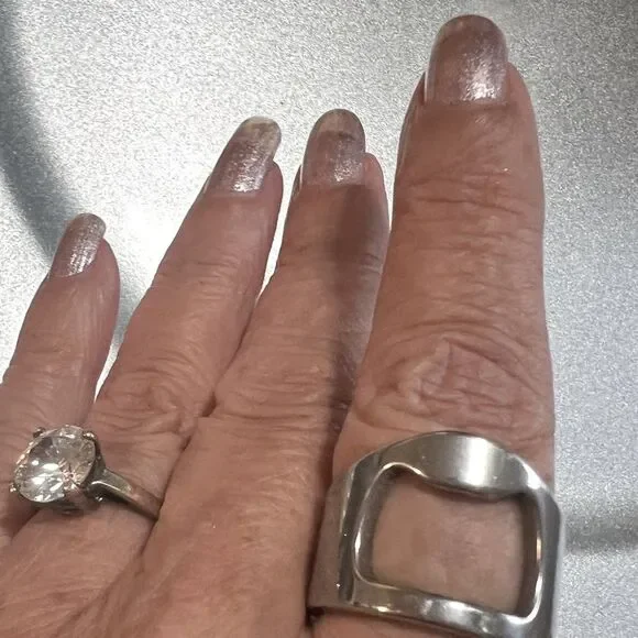 Chunky Stainless Chunky bottle opener ring. Unisex
