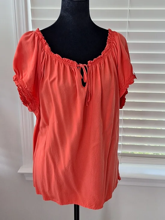 Old Navy Coral Puff-Sleeve Peasant Top