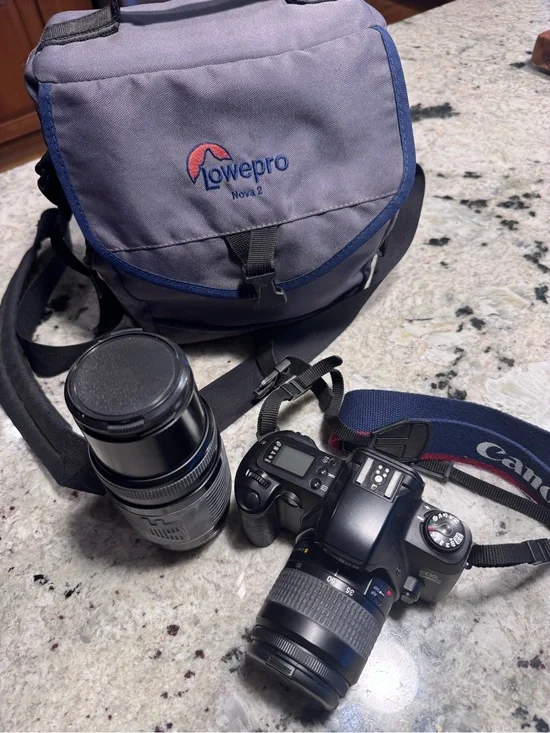 Canon EOS  RebelG film camera