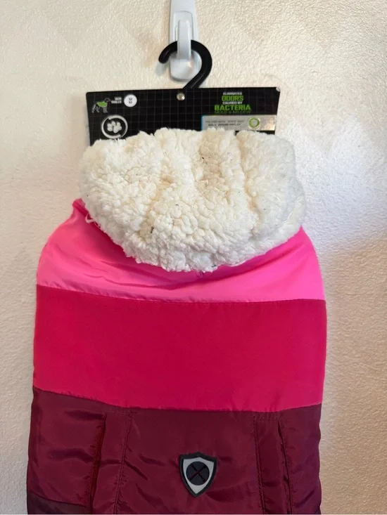 Silverpaw dog coat, Colorblock Pink & Maroon - Fleece lined, medium size  -