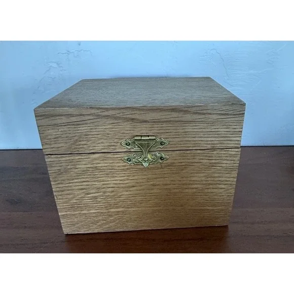 Vintage Oak Wood Carved Box Handmade Folk Art Jewelry Storage lined W/Velvet  6
