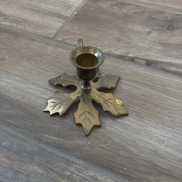 Vintage 1970s Holly Leaf Design‎ Brass Finger Ring Christmas Candle Holder India