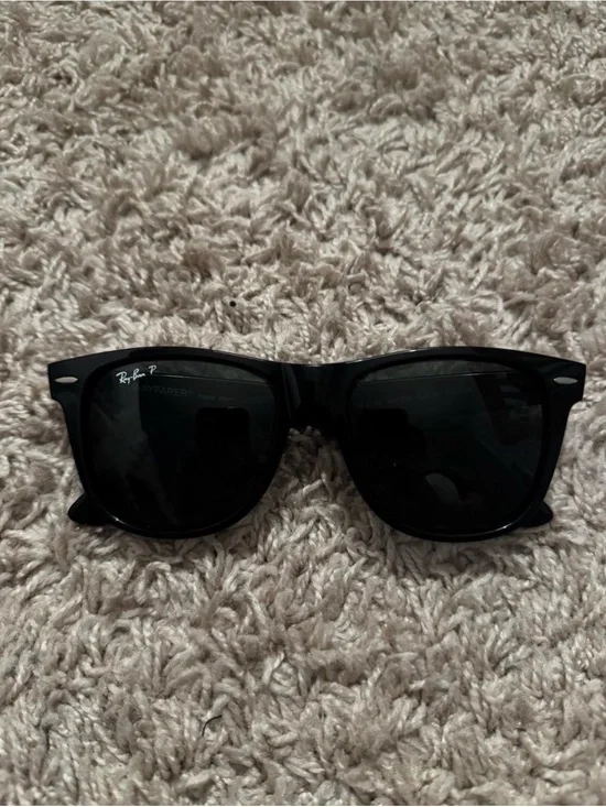 Ray-Ban Black Wayfarer Polarized Sunglasses - Men's