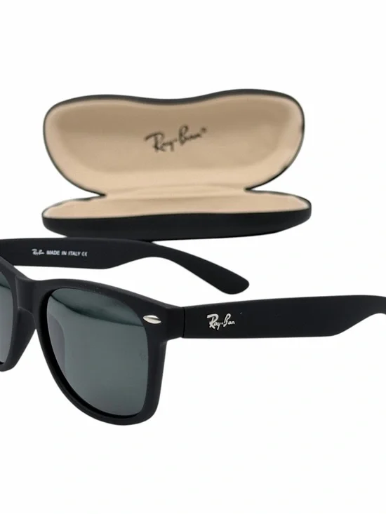 Ray‑Ban Wayfarers black Men’s Sunglasses