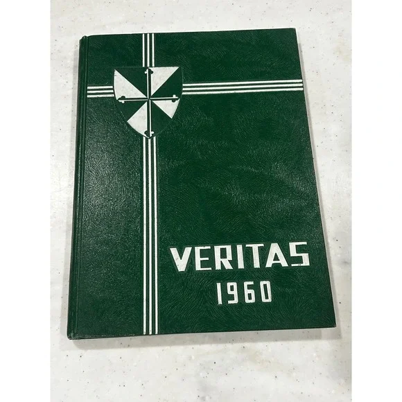 Vintage 1960 Veritas St Agnes Academy Houston Texas Yearbook Volume XXII History