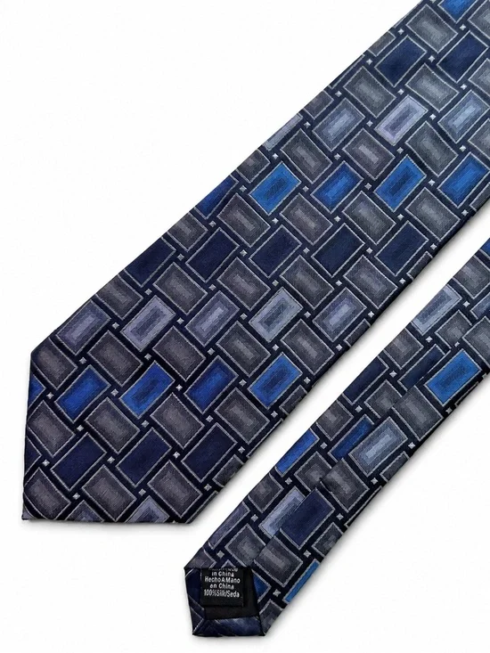 Crazy Horse Claiborne Mens 100% Silk Tie Blue Gray Geometric L 57
