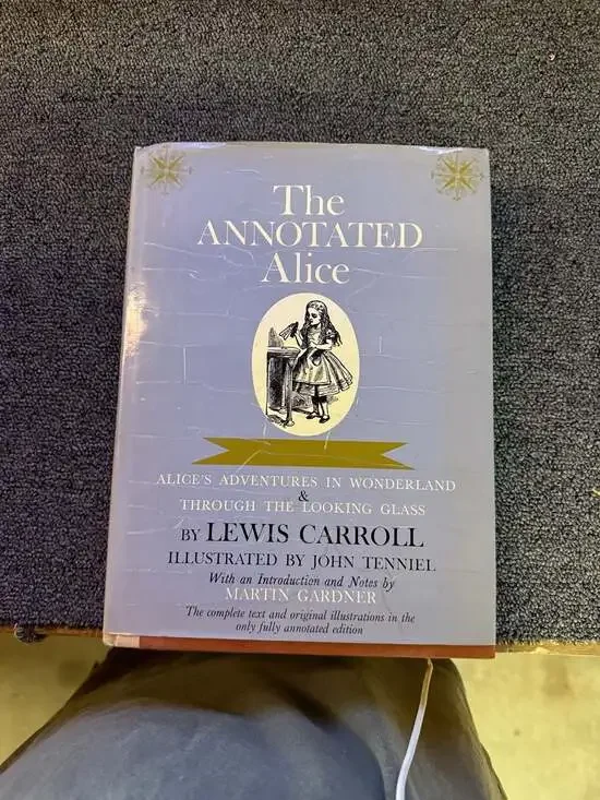 The Annotated Alice: Alice's Adventures in Wonderland and Through the Looking-Gl