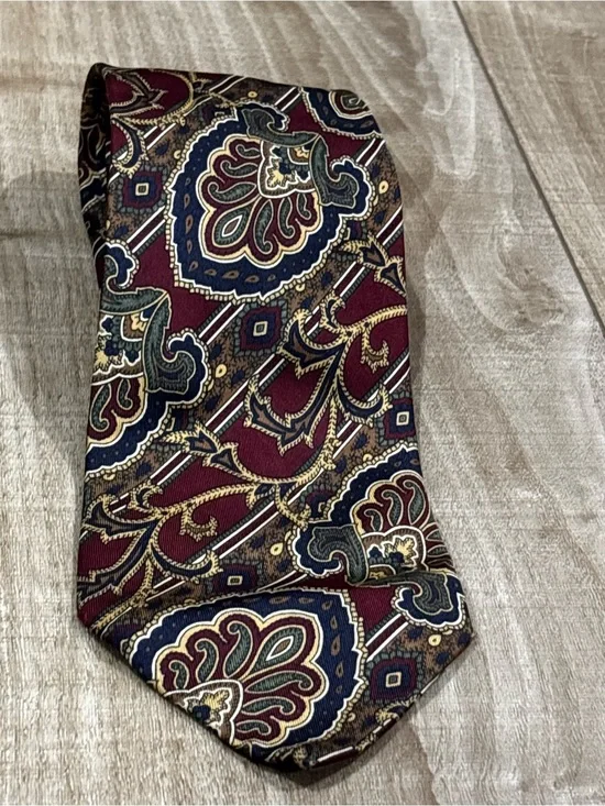 Vintage 80’s Linea Duebi pure silk necktie