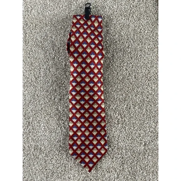 Jos A Bank 100% Silk Made In USA Men Red Tie Preppy Loud Blue/Gold Aztec Pattern