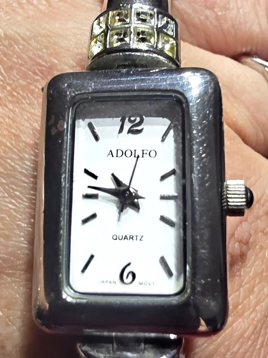 *New BATTERY*Works Adolfo Womens Silver Rectangular White Dial Quartz Watch