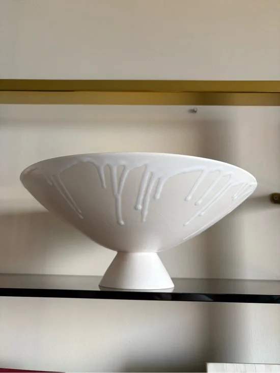 White Decorative Pedestal Bowl with Drip Glaze detail