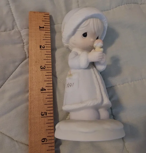 Precious Moments Figurine - May your Christmas By Merry 1991 EUC (# on coat)