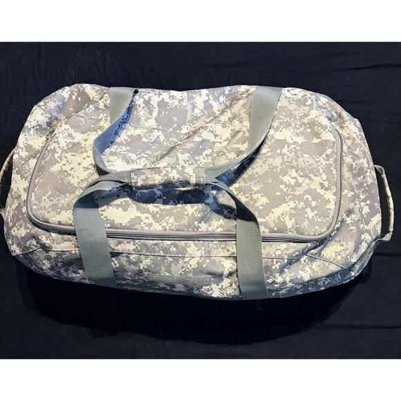 Extra Large Duffle Bag Digital Camo