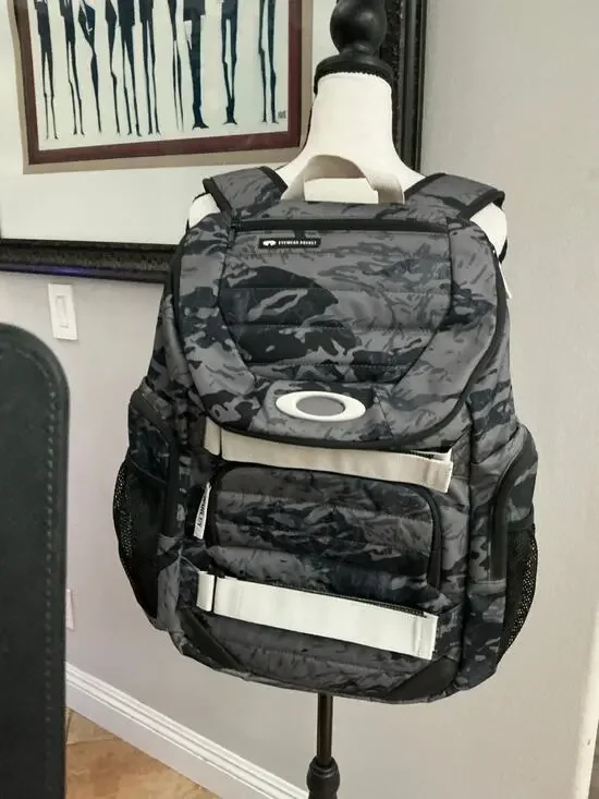Oakley Enduro Backpack grey