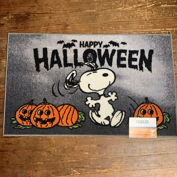 Snoopy peanuts Halloween 🎃 accent rug