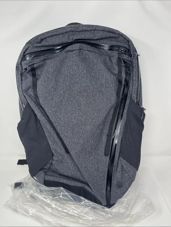 LULULEMON Core Backpack 2.0 Gray One Size Brand New With Tags Retail $158
