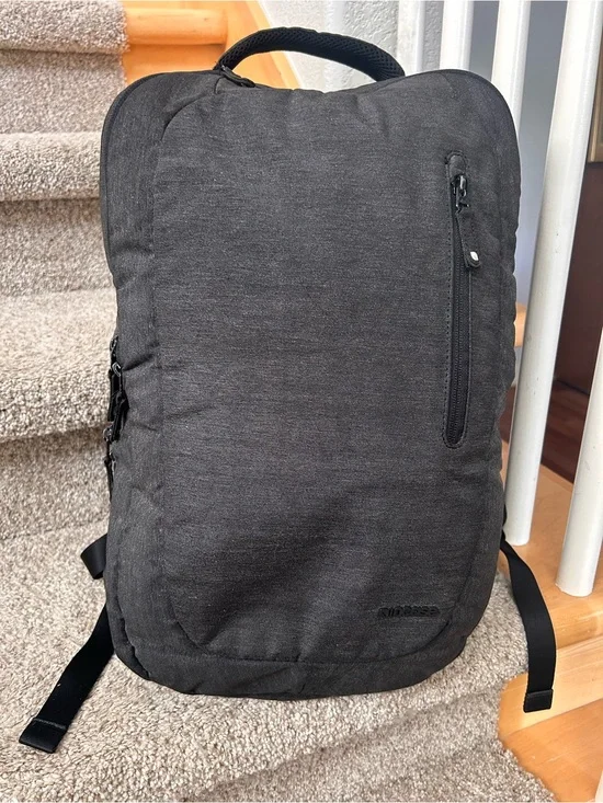 InCase Padded Laptop Computer Backpack. Storage. Travel. Work. Commuter. School