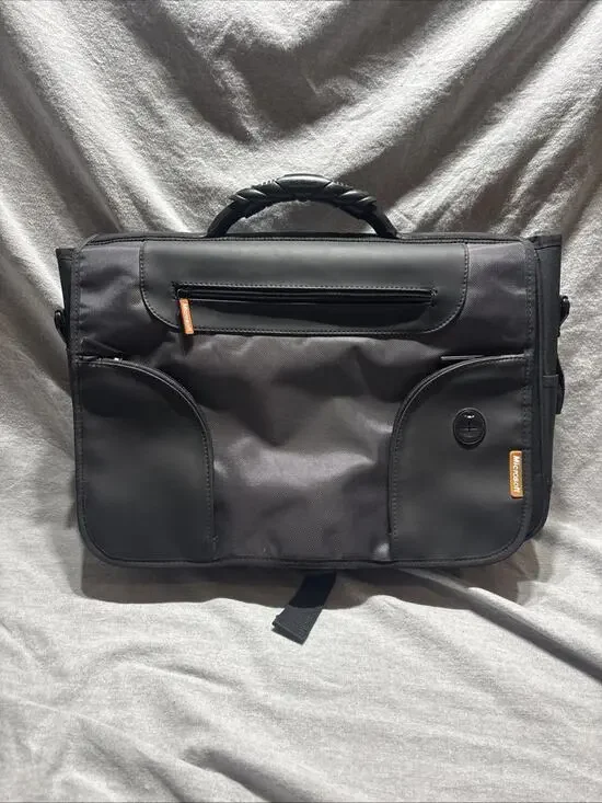 Microsoft Edge Messenger Bag for 17.3