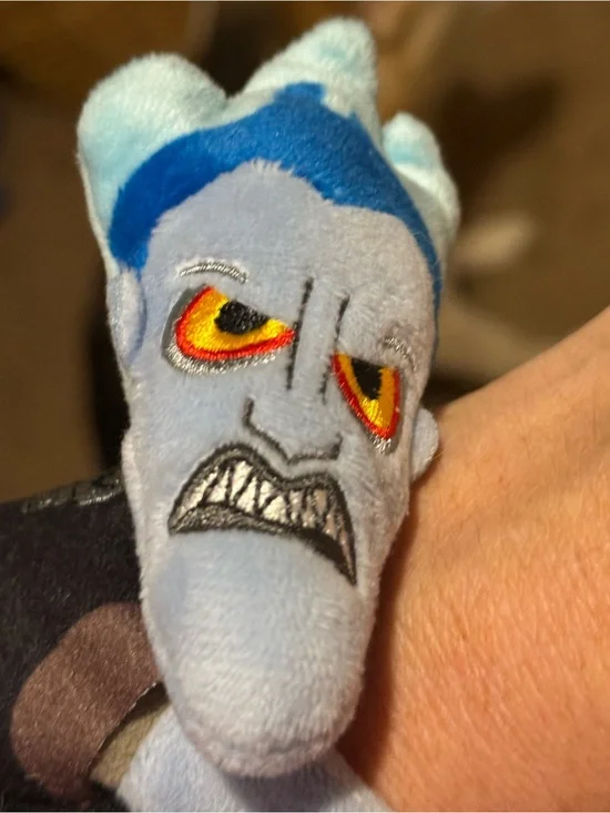 Disney cutie cuff Hades