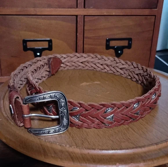 Vintage Southwestern/Western Style Leather Belt with Metal Decor Fits 28 29