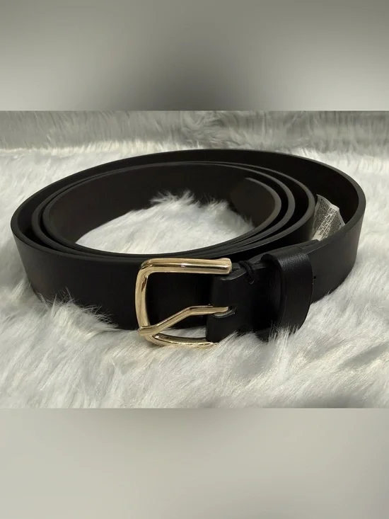 ✨ NWOT Old Navy Classic Black Faux-Leather Gold Buckle Belt ✨ Size 2X-3X