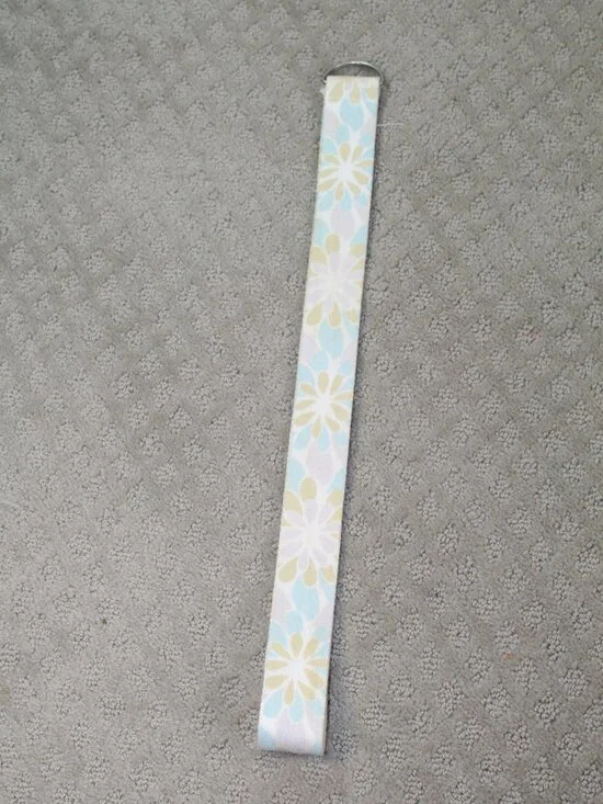 Pastel Floral Canvas Double Loop 39.5
