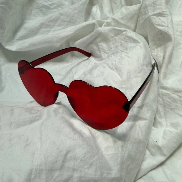 Women's Red Heart Shaped Glasses. One size.