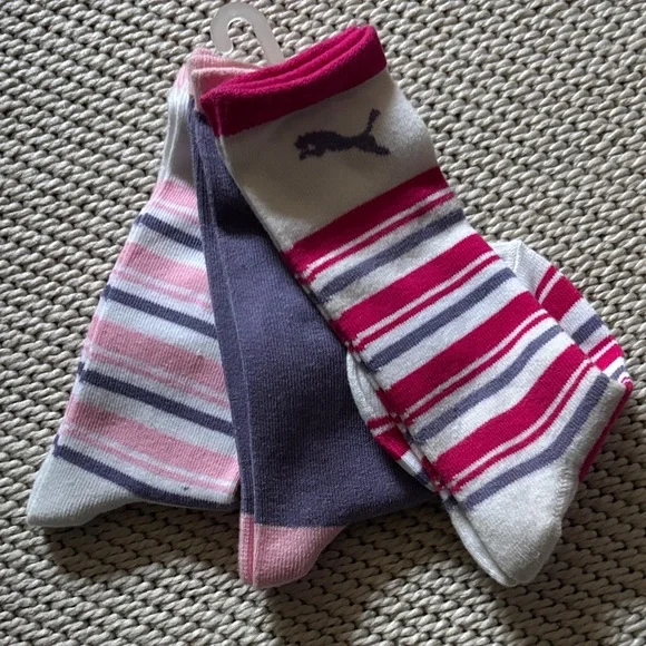 Socks 3 pack girls 6-7.5 shoe 5.5-11.5 Puma 80% cotton 15% polyester 5% spandex