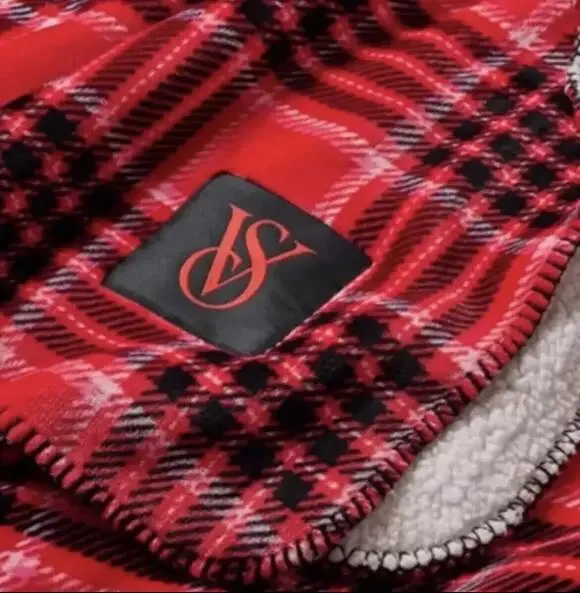 Victoria’s Secret Cozy Plush Blanket Red Black Plaid 50