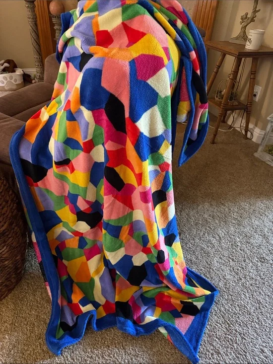 Vera Bradley Plush Multicolor Geometric Throw Blanket - Blue Trim