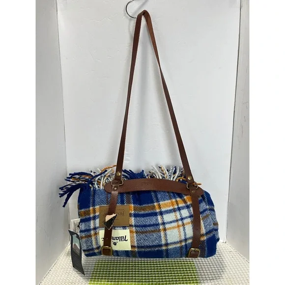 Pendleton Tillamook Blue Plaid Wool Motor Robe Leather Carrier 52in x 66in NEW