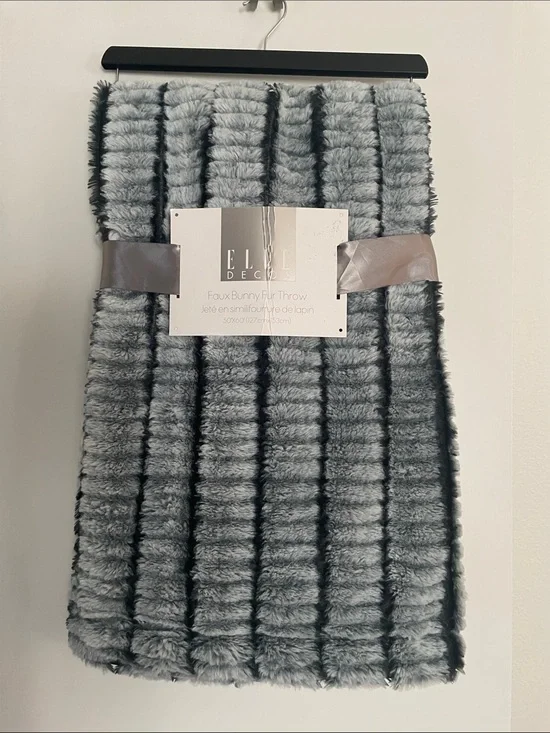 Elle Decor MCM Faux Fur Home Accent Throw Blanket Blue/Green NWT