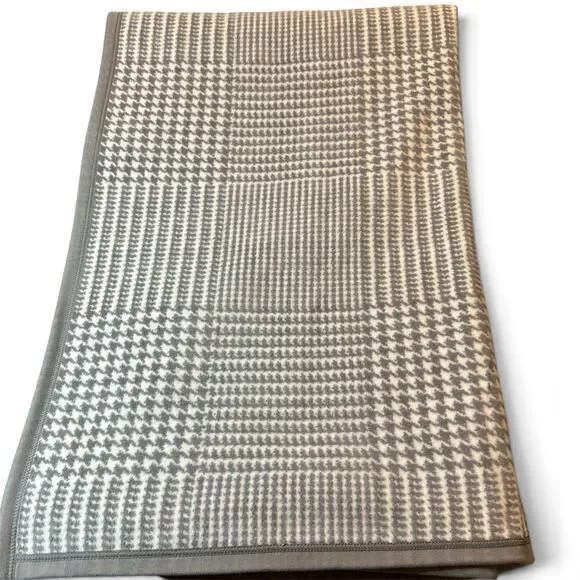 ChappyWrap Katama Glen Plaid Grey Ivory Reversible Blanket 60x80 Cotton Blend